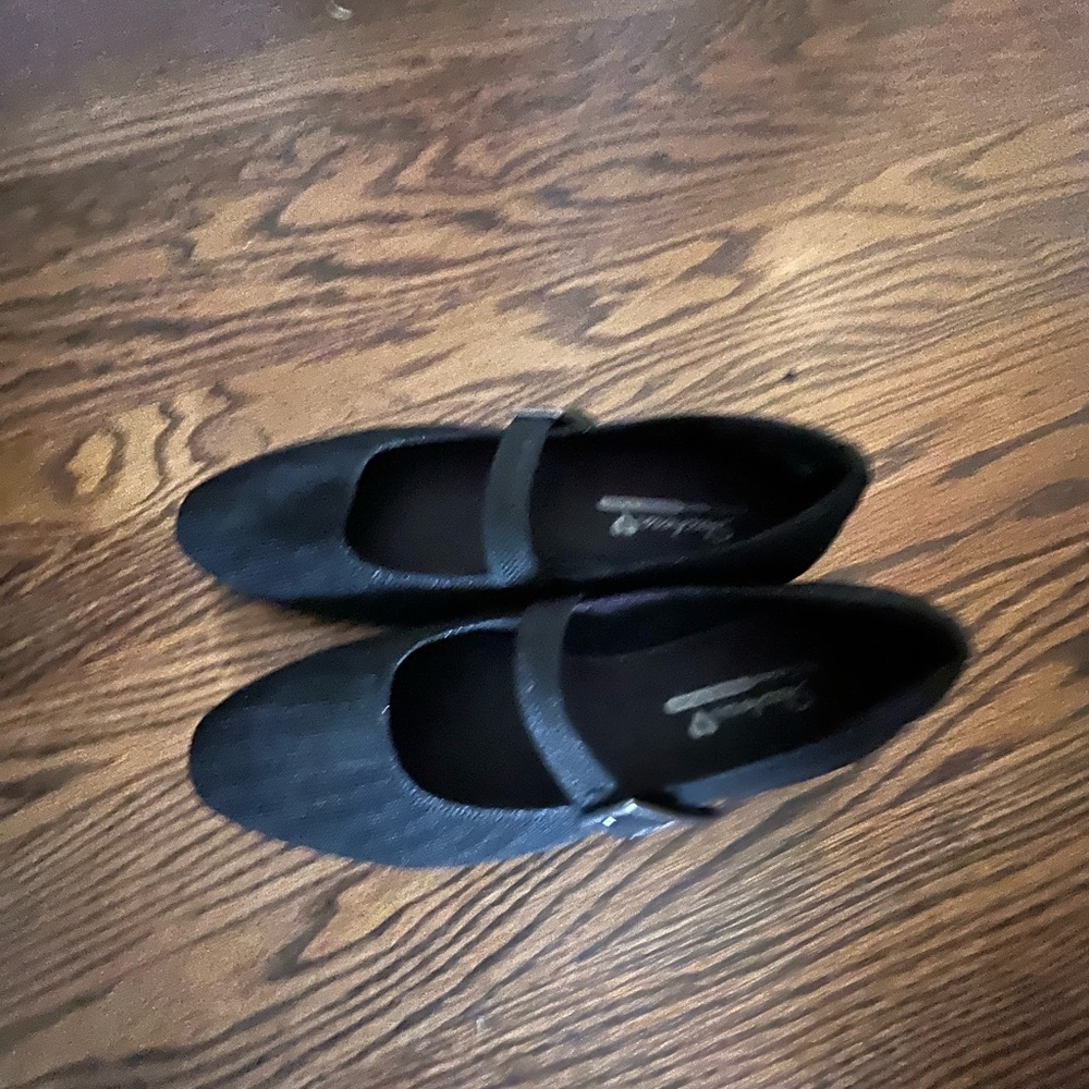 Skechers Black Flats